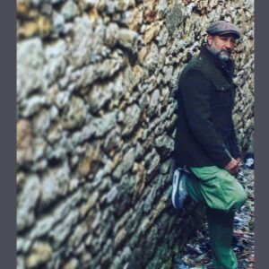 Yener Gürsoy Instagram - Sevmeyelim de taşa mı dönelim🌊🌊🌊 #maviadam #demontehayatlar #bunasilceliski #holdyourbreath #vesonra