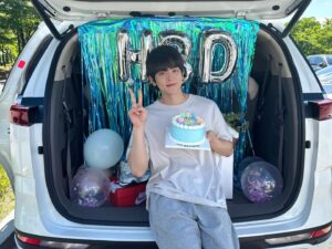 Yeo Hoi-hyeon Instagram - 생일 축하해주신 모든 분들 정말 감사합니다!! 덕분에 행복한 생일 보냈습니다❤️
모두들 항상 건강하고 행복하세요!