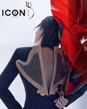 Yeo Yann Yann Instagram - YEO YANN YANN 杨雁雁

@iconmagazinemy 9月号周年纪念刊 #ICONcoversta #杨雁雁

“我爱看海，享受看海，海浪一波接一波，无论激起多高的波浪，高峰之后总会往掉下，然后再激起。这是自然法则，地心引力早就告诉了我们关于人生这件事，不是吗？” @yeoyannyann

摄影 Soon Lau @awesome___image
视频 Jackie Mah @jbombxox
造型 Wee Chee @weecheeism
化妆 KF Bong @kfbongmakeup
发型 CKay Liow @ckay_liow
文字 Ellie Yeo @ellieyeo05
协调&编辑 Sally Lau @hello.iamsally

#makeupbykfbong
#ICONmy 
#ICONmy15
#ICONpeople 
#anniversayissue
#金马影后杨雁雁 

#fashion #style #love #instagood #like #photography #beautiful #photooftheday  #instagram #picoftheday  #art #beauty #instadaily #myself #fashionstyle #photo #fashionista #malaysia