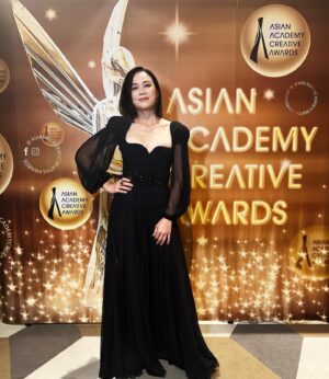 Yeo Yann Yann Instagram - Image Direction & Styling : @alvingoh 
Makeup : @kfbongmakeup 
Hair : @gandavid_davidgan @mrlow #passionhairsalon 
Wearing @versace @chopard 
Photo: @tiffanegoh @asianacademycreativeawards