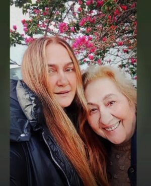 Yeşim Gül Akşar Instagram - 