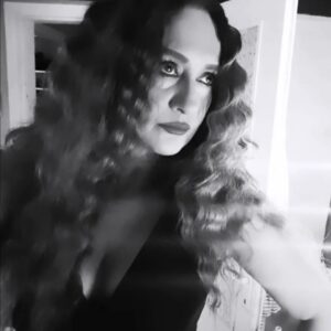 Yeşim Gül Akşar Instagram - 