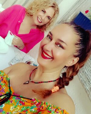Yeşim Gül Akşar Instagram - @mltmlal canım kuzenim♥️