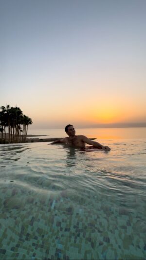 Yevgeniy Malyarchuk Instagram - Say goodnight to ordinary, and dive into extraordinary fun!✨ Embrace the divine vibe inspired by Goddess Ishtar at Kempinski Hotel Ishtar Dead Sea– where every moment feels like a celestial escape!💫 #KempinskiIshtar #IshtarEscape #DeadSea #Kempinski #kempinskipartner #Jordan