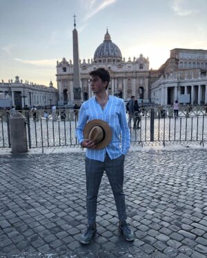Yevgeniy Malyarchuk Instagram - Even Michelangelo got paid for doing the Sistine Chapel. To those artists who say they’re doing it for the the love of art, I say : Get real 👌🏻🕊🇮🇹✨ - Gianni Versace #sistinechapel #vatican #michelangelo #versace