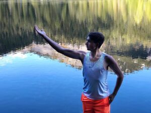 Yevgeniy Malyarchuk Instagram - Life is full of beauty , notice it ⛰🌟❤️ #lake #usa #pacificnorthwest #nature #beauty