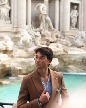 Yevgeniy Malyarchuk Instagram - Roman Holiday 🇮🇹✨❤️ #rome #italy #trevifountain #trevi #pinfluencer