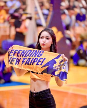 Yi-Chi Hung Instagram - 5/14 G5！！！！！！🏀⚡️
集合啦各位線人們😎😎😎😎

📷：很像混血兒的sean 

#中信特攻 #passionsisters #新莊體育館