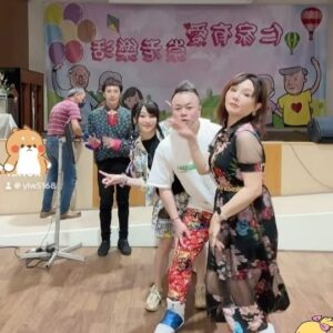 Yi Ling Wang Instagram - #姐姐愛鬧😜
#藝鴒
#閃亮亮
#林紫君
#林喬安
#林語菲