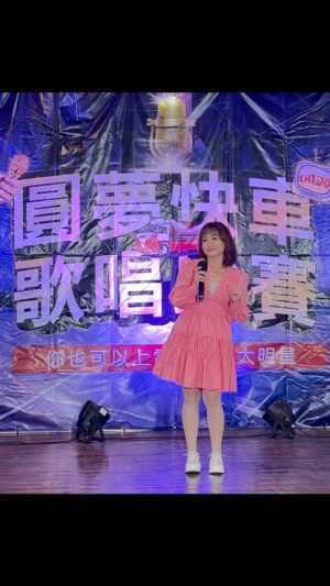 Yi Ling Wang Instagram - 為你唱一首歌🎤

#姐姐愛鬧😜
#藝鴒
#双子衛視