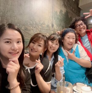 Yi Ling Wang Instagram - 那些年
我們一起拍戲的男孩和女孩
#鳥來伯與十三姨 
#藝鴒
#李秉樺
#陳麒凱
#謝靜怡
#蔡湘宜
#潘怡君
#陳憲儀
#倪巧如
#王京文
#黃導爆爆