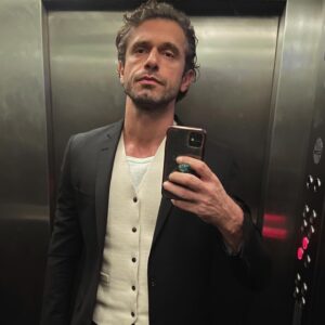 Yiğit Kirazcı Instagram - 🐾 ❤️ 👣