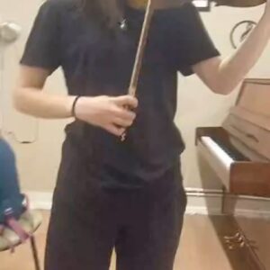 Yıldız Asyalı Instagram - #lcm provalar #iremnaz @yesimsanatakademisi #violin #lessons #küchler #concerto #original #tempo @nurcan.arslan.98096 #14yearsold