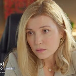 Yılmaz Erdoğan Instagram - “Hayal kuruyorsun neden tasarruf yapasın ki?”

#İnciTaneleri ilk bölümüyle 25 Ocak Perşembe saat 20.00’de @kanald’de! @incitaneleribkm @bkmonline