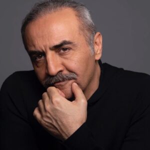 Yılmaz Erdoğan Instagram - Fotoğraflar gene Muhsin Akgün.. Eline sağlık... Bu arada çok sorulduğu için: Yeni şiirlerin sesli versiyonları yakında...