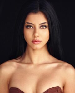 Yılşen Özdemir Top 66 Instagram Photos and Posts