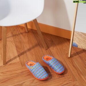 Yinka Ilori Instagram - ✨ Exclusive launch! We worked with London-based artist Yinka Ilori for two years to develop these Oorun Didun tabletop designs. Ilori specializes in fusing his British and Nigerian heritage to tell new stories in contemporary design.

🌺 “For the Oorun Didun collection, I’ve drawn inspiration from flowers and florals,” explains Ilori. “To me, giving flowers represents love, care and affection. I wanted to translate the act of sharing love around the table into the floral motifs on the plates and bowls.”

🌿 Ilori also collaborated with MoMA and Subu to create slippers with patterns inspired by West African culture. “Some patterns specifically depict ideas of embracing the love from nature,” says Ilori. “I aimed to capture the joy we feel when we're surrounded by plants, flowers, rivers and landscapes.”