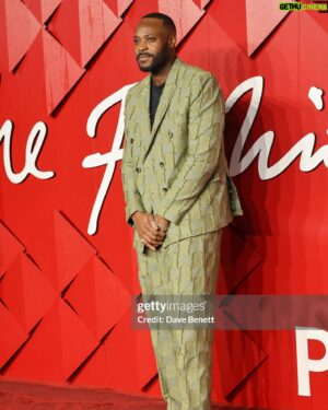 Yinka Ilori Instagram - BFA Thank you @marksandspencer for a wonderful evening 🌼🤲🏾 love to my @labrumbespoke @labrumlondon family for the 🥼📍