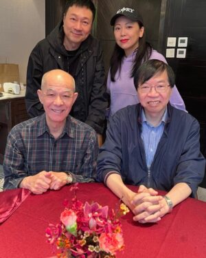 Yiu-Cheung Lai Instagram - 新年一聚 兩位恩師 一位好拍擋