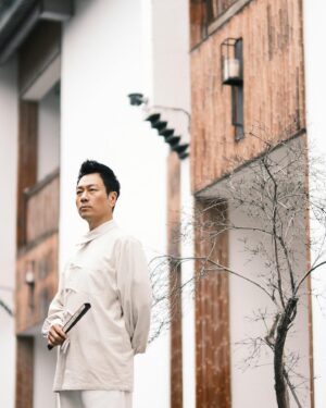 Yiu-Cheung Lai Instagram - 借一處美景記下一段回憶，美好時光總是留人醉！
