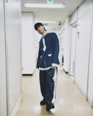 Yojiro Noda Instagram - 「あさイチ」お邪魔しました。
博多華丸さん、大吉さん、鈴木さん、番組スタッフの皆さんにとてもあったかく迎えて頂きました。ありがとうございます。

「舟を編む」NHK BS  2月18日（日）夜10:00〜
「The Parade」　Netflix  2月29日〜

よろしくお願いします。