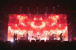 Yojiro Noda Instagram - Shanghai🌹❤️‍🔥🌹
What a night. There's so few that I can put into words, while theres thousands of feelings and thoughts going on in my head.
Thank you Thank you Thank you.
Thank you for being there, at our memorial TOUR FINAL. 
Hope to see you soon. LOVE YOU🌹🌹🌹
再找机会出来碰面吧

📷 @takeshiyao