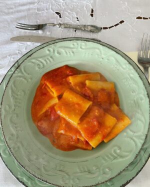 Yolanda Lynes Instagram - Un piccolo sogno Italiano 💕🍝