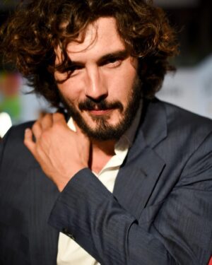 Yon González Instagram - Un gusto asistir al nacimiento del @southseriesfest 

@atresmediacom 
@buendiaestudios 
@seriebeguinas