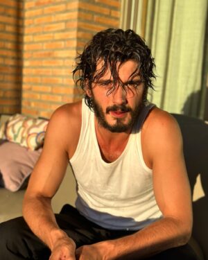 Yon González Instagram - Tardes de verano.