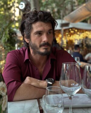 Yon González Instagram - 🥂 Por qué brindamos?