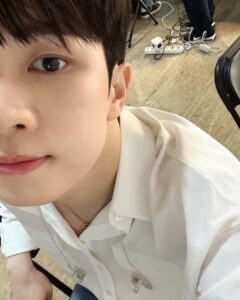 Yoo Hwe-seung Most Liked Photos and Posts