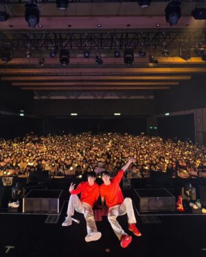 Yoo Hwe-seung Instagram - we're
he're
.
.
.
Taipei♥️
#엔플라잉#콘서트#위아#히아#in#TAIPEI
#아직도#귀에서#환호성#들림