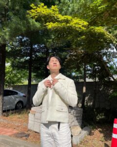 Actor Yoo Hwe-seung HD Instagram Photos and Wallpapers June 2024