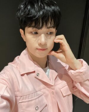 Yoo Hwe-seung Instagram - we're
he're
.
.
.
Taipei♥️
#엔플라잉#콘서트#위아#히아#in#TAIPEI
#아직도#귀에서#환호성#들림
