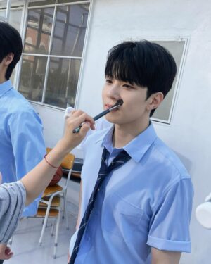 Yoo Hwe-seung Instagram - 💫☀️
#엔플라잉#star