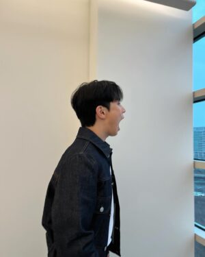 Yoo Hwe-seung Instagram - 밀.셀.🫢
#엔플라잉#유회승#게으른#나#4탄