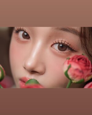 Yoo Ji-Yeon Instagram - #부담샷 👀💓
.
.
.
.
#스냅사진 #스냅촬영 #일상 #daily #스냅모델 #프로필사진 #뷰티화보 #렌즈화보 #렌즈모델 #렌즈추천 #네일