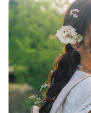 Yoo Ji-Yeon Instagram - #여름스냅 ☀️💐🌳🌱✨💛
