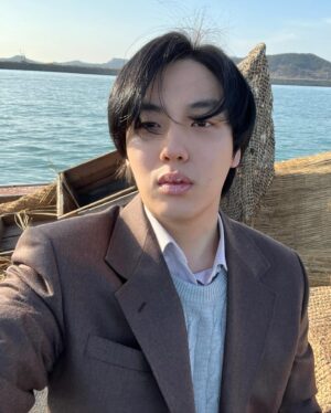 Yoon Hyun-soo Instagram - 니 가 가 라 모랑도.

#수사반장1958 #서호정