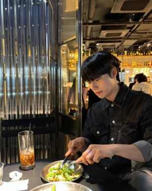 Yoon Jae-chan Instagram - 🍕
