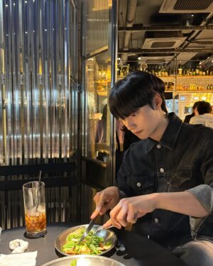 Yoon Jae-chan Instagram - 🍕