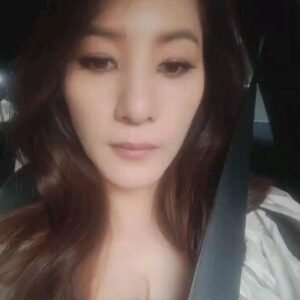 Actress Yoon Ji-min HD Instagram Photos and Wallpapers June 2024