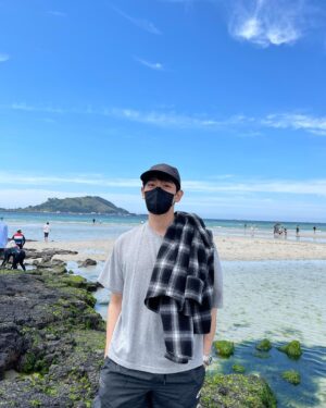 Yoon Park Instagram - -
🌊🌴