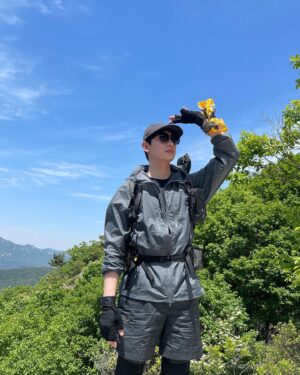 Yoon Park Instagram - -
#등산