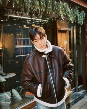 Yoon Seo-bin Instagram - 📸