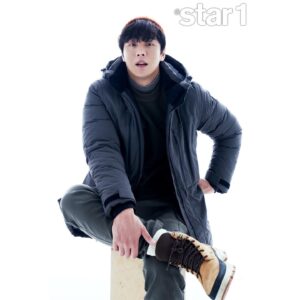 Yoon Shi-yoon Instagram - 앳스타일 x westwood 📸

앳스타일 12월호에서 윤시윤 배우님의 인터뷰도 확인해주세요 😄

#윤시윤 #앳스타일 #웨스트우드 #화보