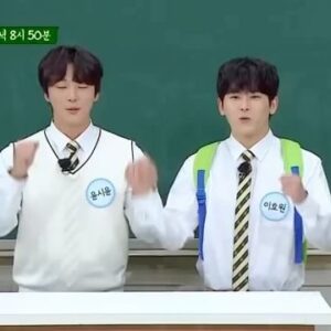 Yoon Shi-yoon Instagram - 아는형님 361회 예고편 📺

12월 10일 토요일 JTBC 20:50분 본방사수 😎

 #윤시윤 #이호원 #아는형님 #JTBC #영화탄생 #탄생 #탄생홍보 #절찬상영중