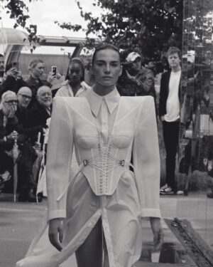 Yootha Wong-Loi-Sing Instagram - Hiii! Had to add a little story here. You ever felt small and like a giant at the same time? Before we start with the jokes, I know I look like I’m 5’2 on the runway lol.
But small, humbled, by the power of the beauty of life, the newness of doing something NEW. My body is unfamiliar with this new thing, but the body and mind adapts quickly to this new thing, you see? And that’s where the giant part comes in. A giant, because it makes me realize that I can fill in every space with intention. 
Thank you @tessvanzalinge , you amazing human being, for inspiring and encouraging us by embracing both: the tiniest most humble and the giant in us. Congrats on this milestone!

Highly recommend you to try this in any shape or form🤍