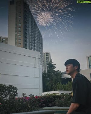 Yorke Sun Instagram - 2023很幸運的完成很多事情
衷心感謝每一位陪伴在身邊的人

2024成為更好的自己，繼續努力

新年快樂❤️