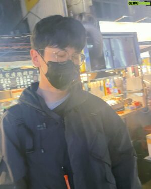 Yorke Sun Instagram - 感冒了，好想睡